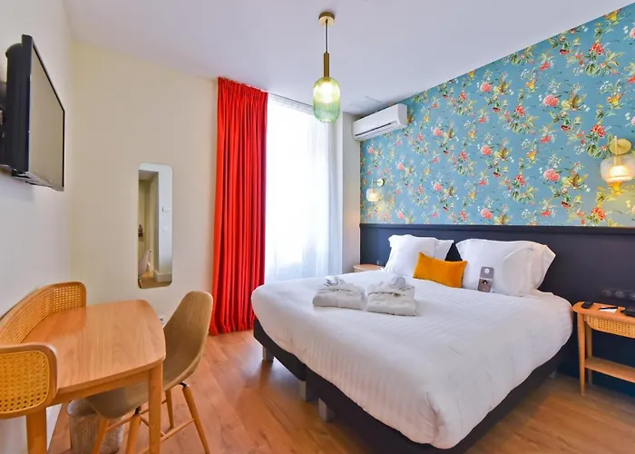 La Promenade Hotel 4*