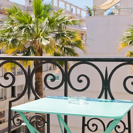 La Promenade فندق 4*