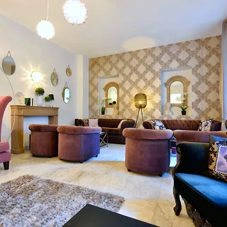 La Promenade 4*