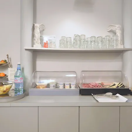 Hotel La Promenade 4*