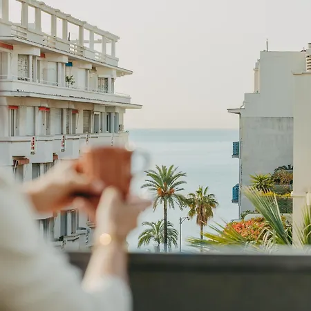 La Promenade Hotel 4*