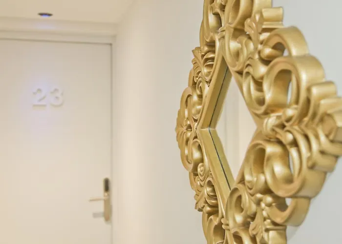 La Promenade Hotel 4*